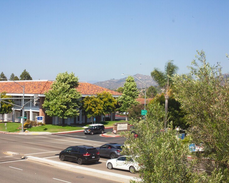 More Photos Of 16776 Bernardo Center Dr, San Diego Medical For Lease