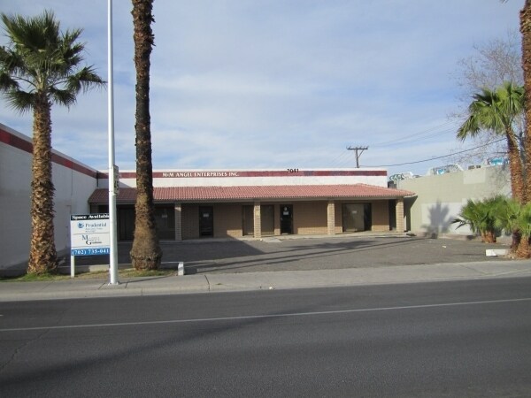 More Photos Of 3021 E Charleston Blvd, Las Vegas General Retail For Sale