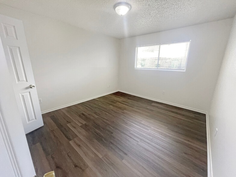 More Photos Of 401 Pinchback Rd, Beaumont Apartments For Sale