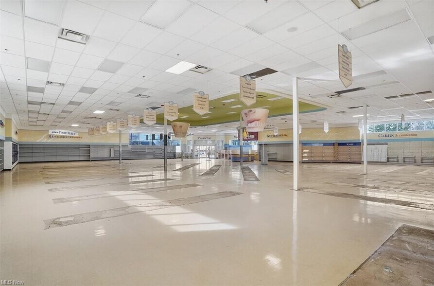 More Photos Of 7800 Cleveland Ave NW, North Canton Drugstore For Sale