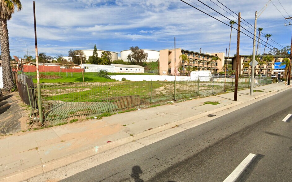 More Photos Of 3527 Pacific Coast Hwy, Signal Hill Land For Sale