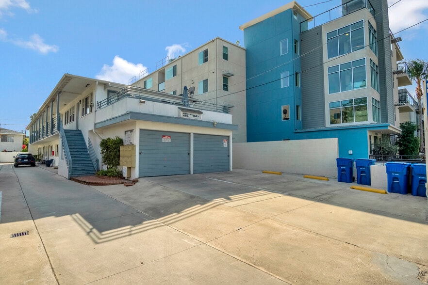 More Photos Of 10814-10818 Blix St, West Toluca Lake Apartments For Sale