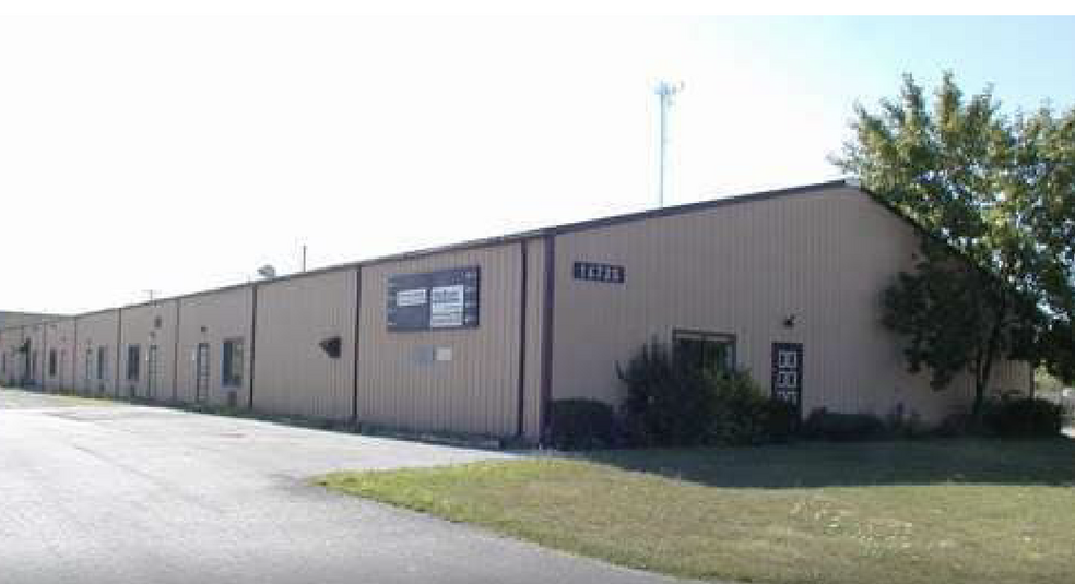 Primary Photo Of 16725 Richmond Ave, Hazel Crest Warehouse For Lease