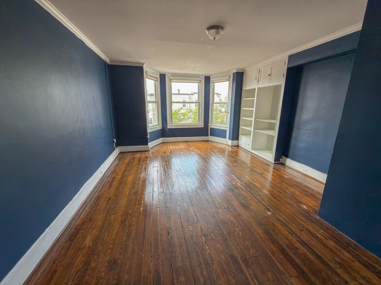 More Photos Of 3547 Chestnut Ave, Baltimore Storefront Retail Residential For Sale