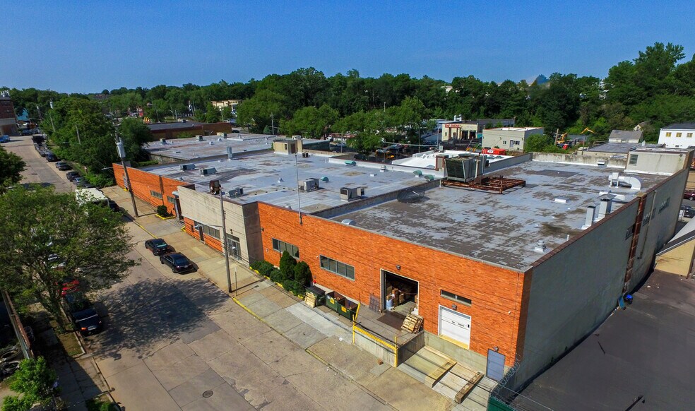 More Photos Of 552-558 S Fulton Ave, Mount Vernon Warehouse For Sale