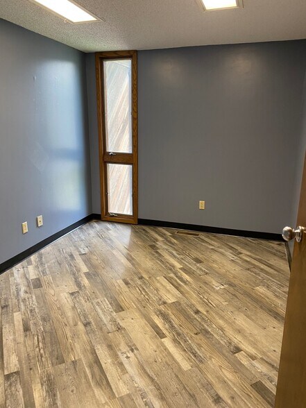 More Photos Of 421 Main St, Tarkio Medical For Sale