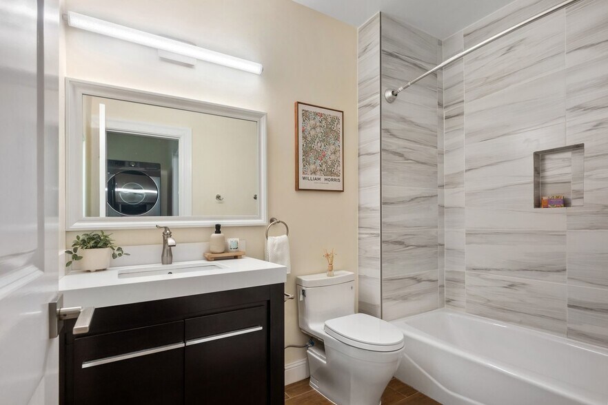 More Photos Of 4-4A Card Alley, San Francisco Apartments For Sale