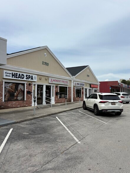 More Photos Of 2720 E Oakland Park Blvd, Fort Lauderdale Storefront Retail Office For Lease