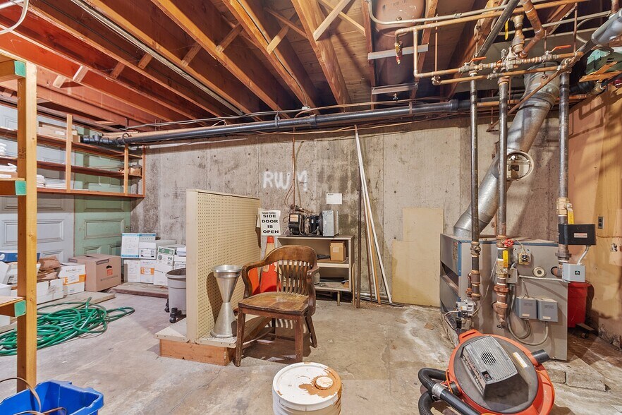 More Photos Of 130 Parker St, Lawrence Office Residential For Sale