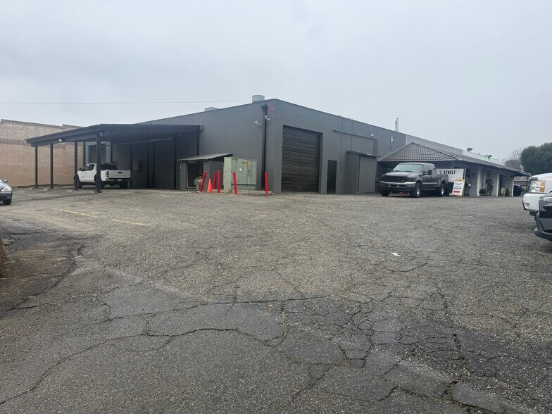 More Photos Of 5530-5534 Arrow Hwy, Montclair Unknown For Lease