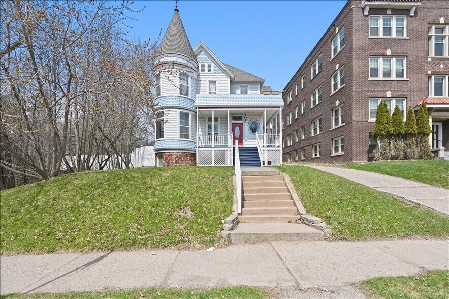 More Photos Of 1727 E Superior St, Duluth Multifamily For Sale
