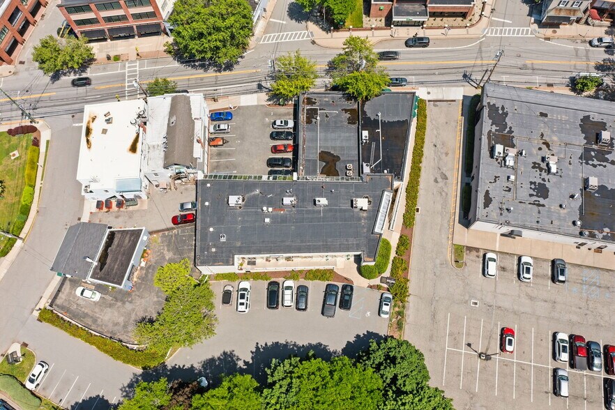 More Photos Of 200 E Main St, Mount Kisco Freestanding For Sale