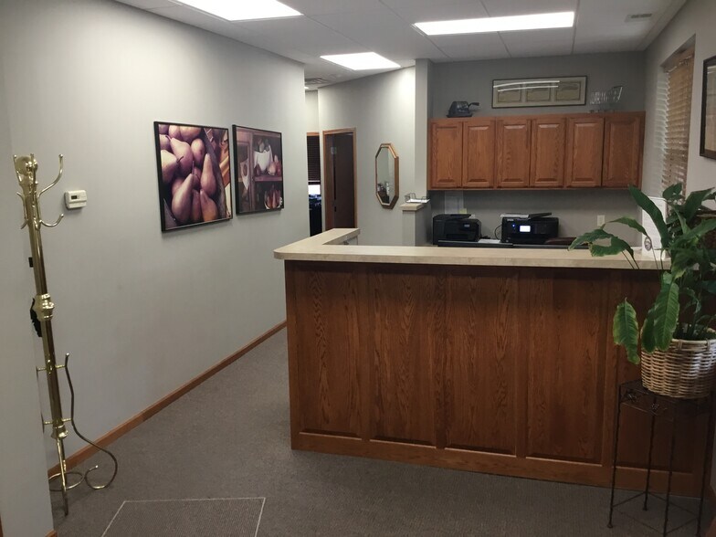 More Photos Of 5935 S 56th St, Lincoln Office For Lease