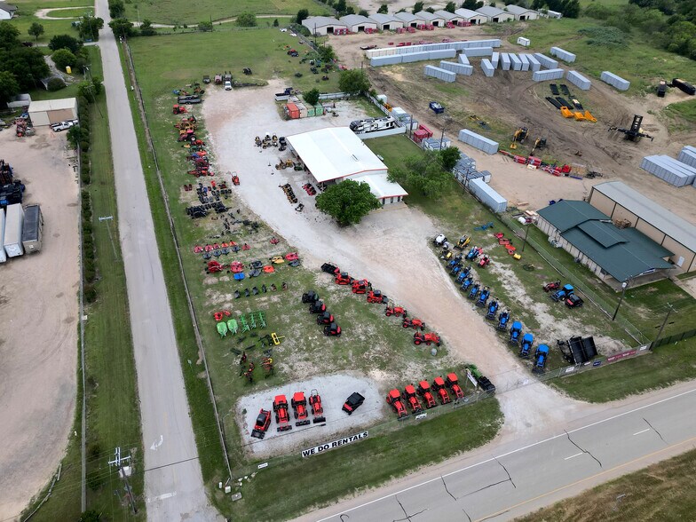 More Photos Of 3456 S Burleson Blvd, Alvarado Freestanding For Sale