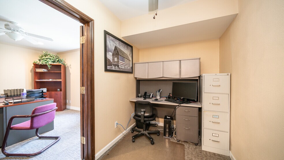 More Photos Of 2530 S Rural Rd, Tempe Office Residential For Lease