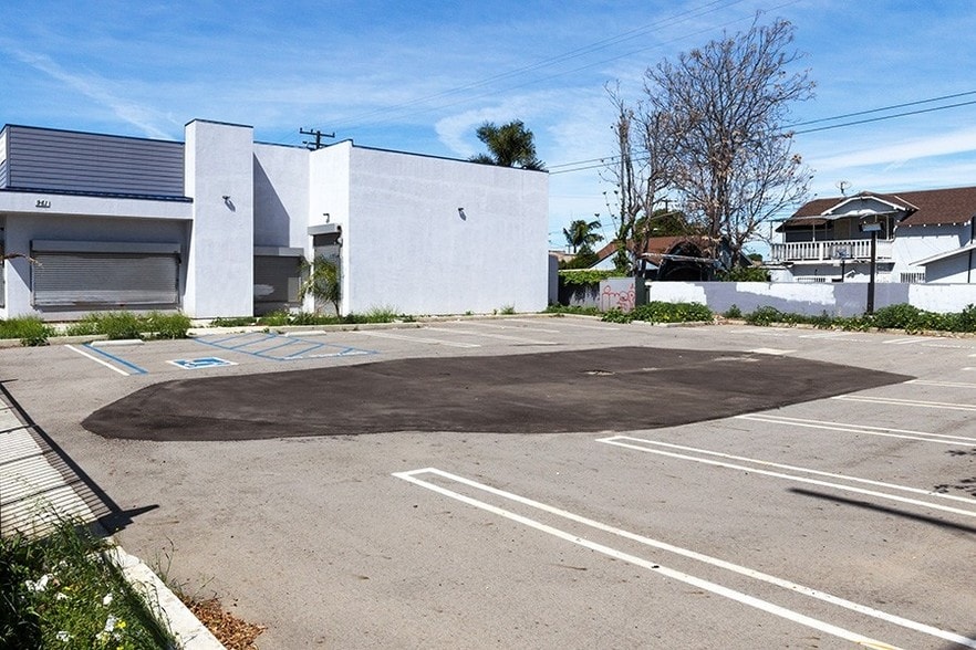 More Photos Of 961 W Compton Blvd, Compton Freestanding For Sale