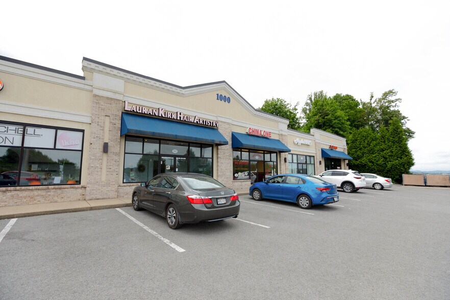 More Photos Of Northpointe Plz, Morgantown General Retail For Lease