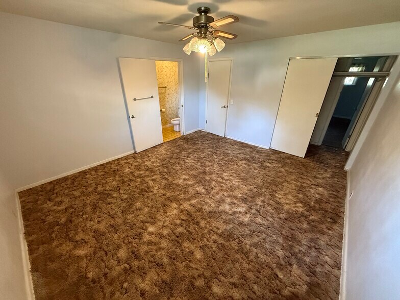 More Photos Of 637 N Wright Rd, Janesville Assisted Living For Sale