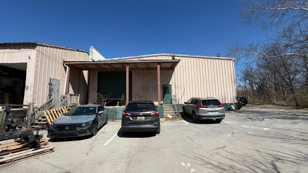 More Photos Of , Laurel Unknown For Sale