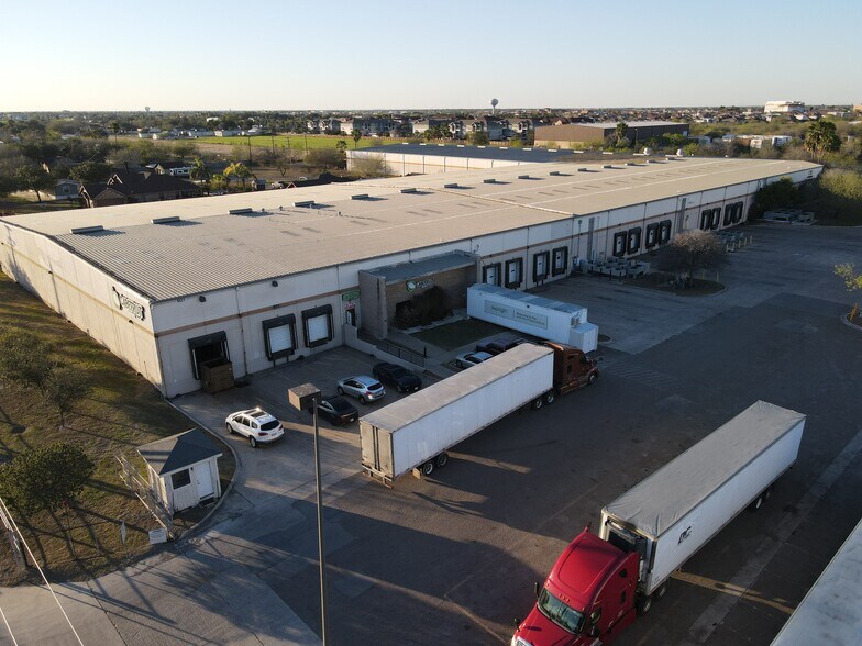 More Photos Of 901 W Owassa Rd, Edinburg Warehouse For Lease