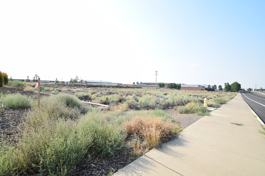 More Photos Of Lot 103-Fairgrounds Business Phase I park, Redmond Land For Sale