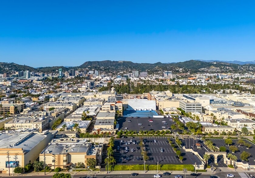 More Photos Of 615 N Plymouth Blvd, Los Angeles Apartments For Sale