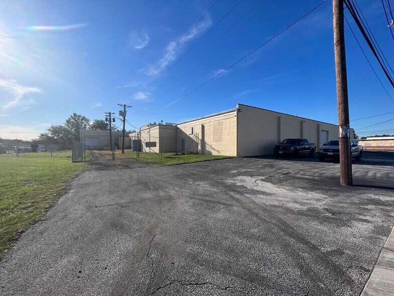 More Photos Of 1395 Suckle Hwy, Pennsauken Manufacturing For Lease