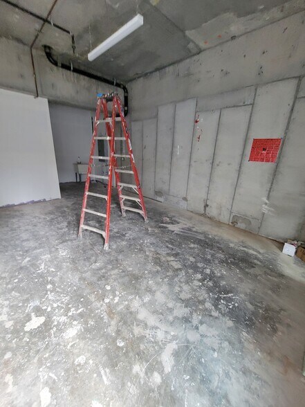 More Photos Of 48 Cedar St, Brooklyn Rehabilitation Center For Lease