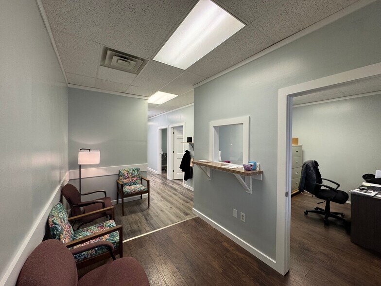 More Photos Of 15065 Kinsman Rd, Middlefield Storefront Retail Office For Lease