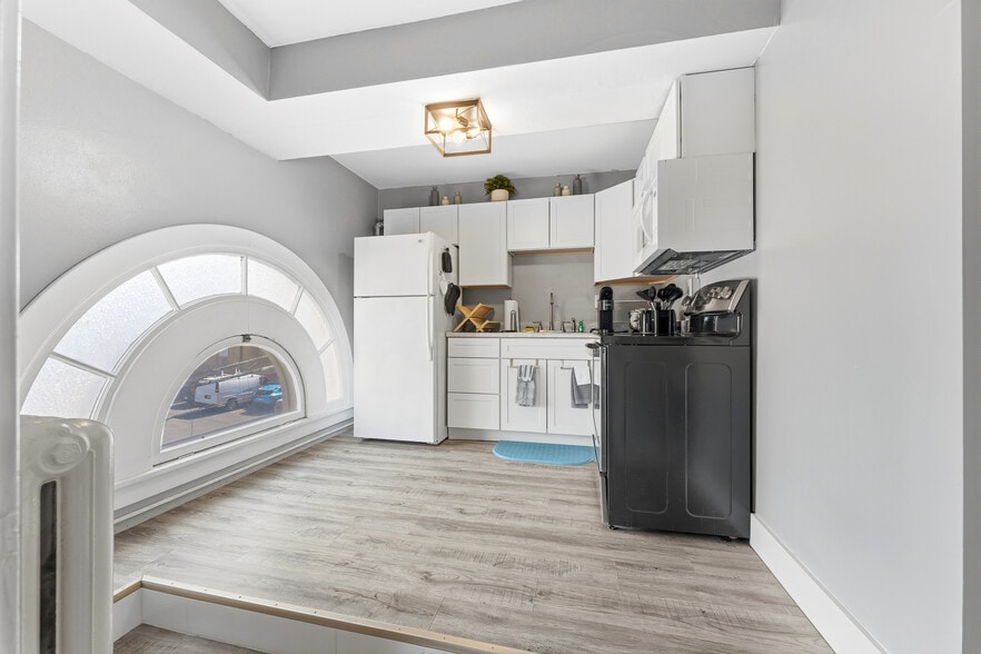 More Photos Of 160 Fayette St, Morgantown Apartments For Sale