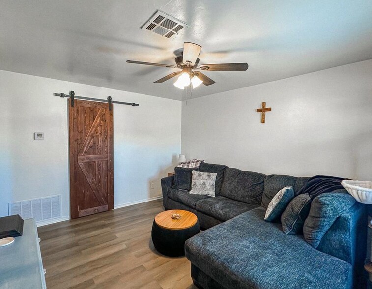 More Photos Of 116 McKenzie Dr, Weatherford Apartments For Sale