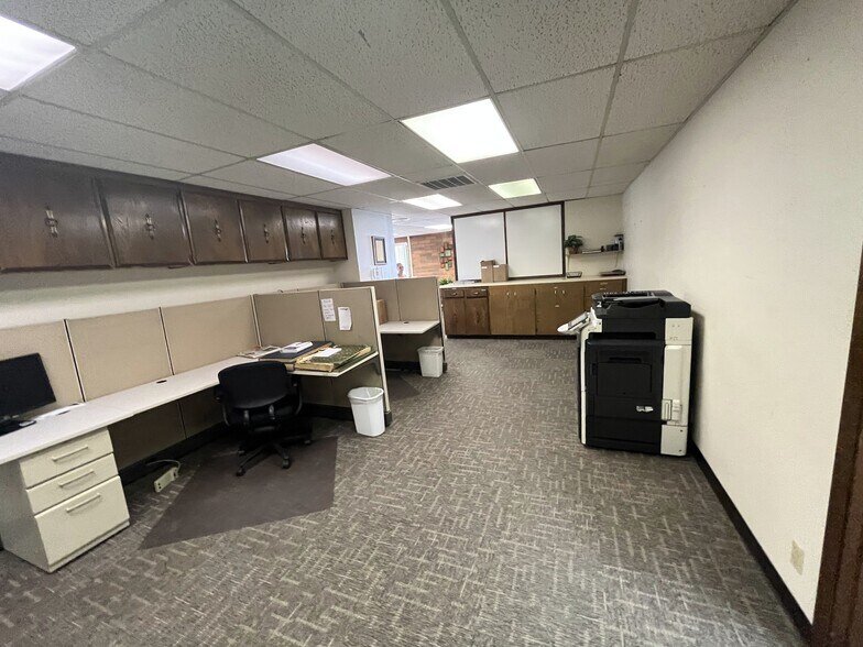 More Photos Of 333 E Main St, Hermiston Office Residential For Sale