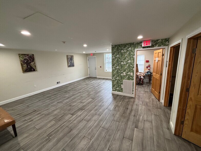 More Photos Of 65 N Broad St, Woodbury Office Residential For Sale