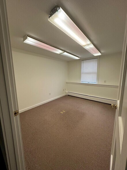 More Photos Of 406 Main St, Great Barrington Office Residential For Sale