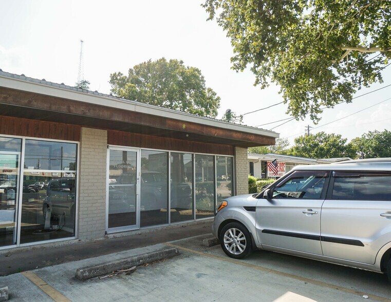 More Photos Of 13216 Pond Springs Rd, Austin Loft Creative Space For Lease
