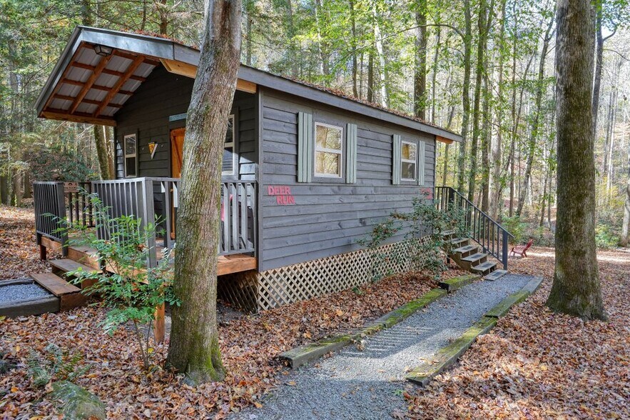 More Photos Of 400 Mulberry Gap Rd, Ellijay Hospitality For Sale