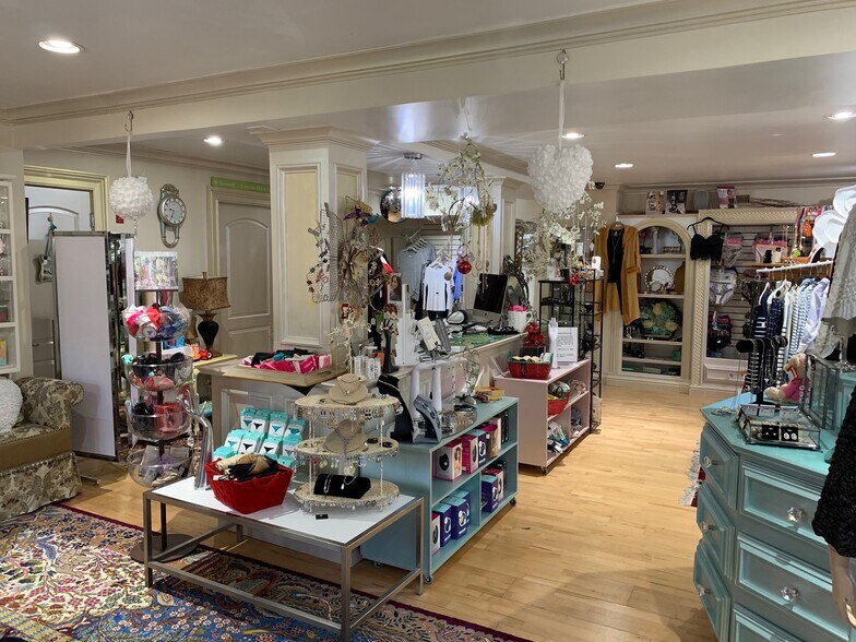 More Photos Of 23 Danbury Rd, Wilton Storefront Retail Office For Sale