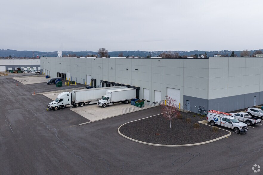 More Photos Of 11002 E Montgomery Dr, Spokane Valley Distribution For Lease