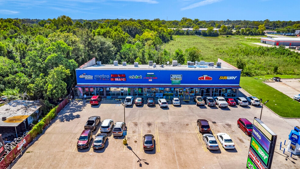 More Photos Of 12815-12829 Aldine Westfield Rd, Houston Freestanding For Sale