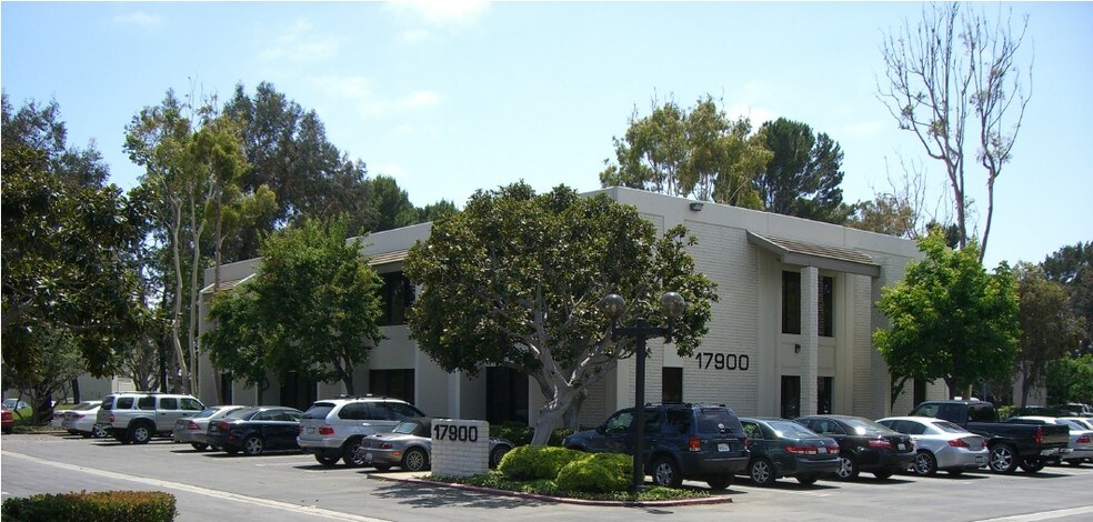 More Photos Of 17870 Sky Park Cir, Irvine Unknown For Lease