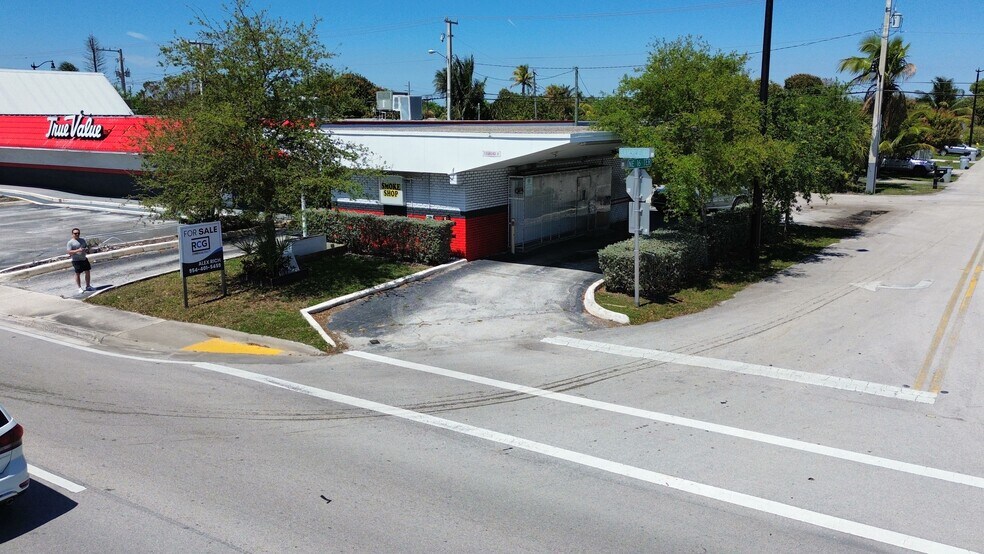 More Photos Of , Pompano Beach General Retail For Sale