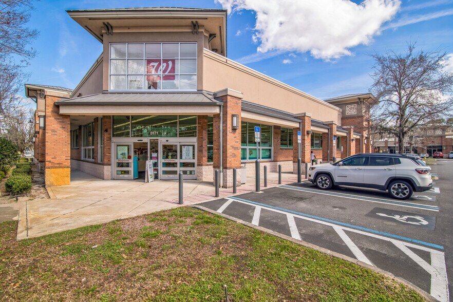 More Photos Of 5171 NW 43rd St, Gainesville Drugstore For Sale