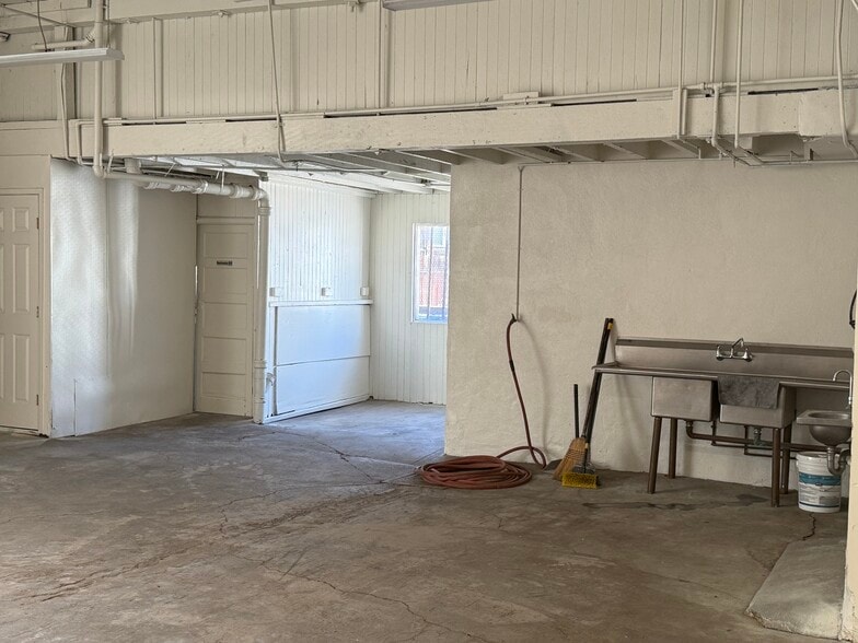 More Photos Of 2414 San Bruno Ave, San Francisco Flex For Lease