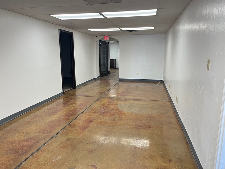 More Photos Of 5120 N Santa Fe Ave, Oklahoma City Industrial For Lease