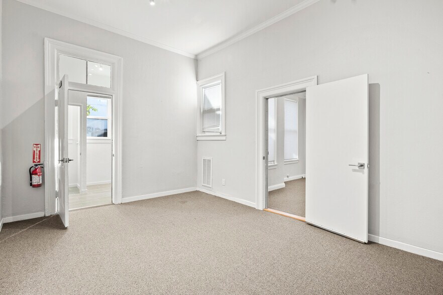 More Photos Of 1732-1736 Divisadero St, San Francisco Storefront Retail Office For Lease