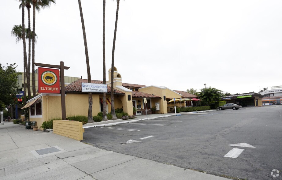 More Photos Of 14423-14431 Ventura Blvd, Sherman Oaks Restaurant For Lease