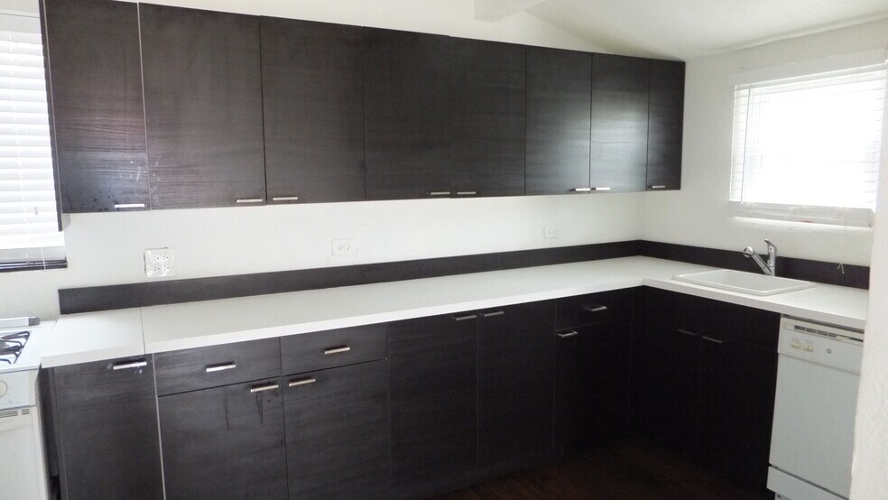 More Photos Of 210 NE 110th St, Miami Multifamily For Sale