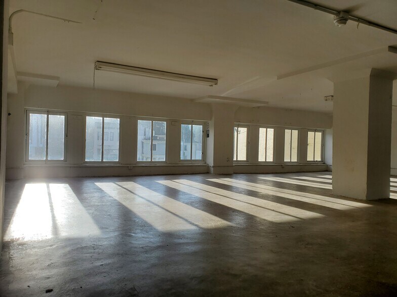 More Photos Of 3401 Piedmont Ave, Oakland Loft Creative Space For Lease