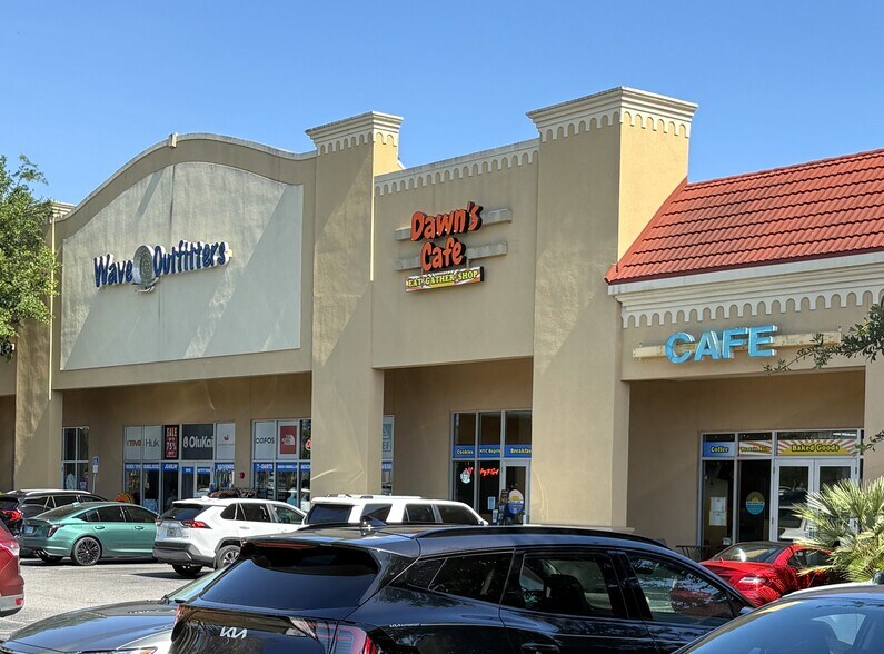 More Photos Of 8189-8259 Navarre Pky, Navarre Unknown For Lease