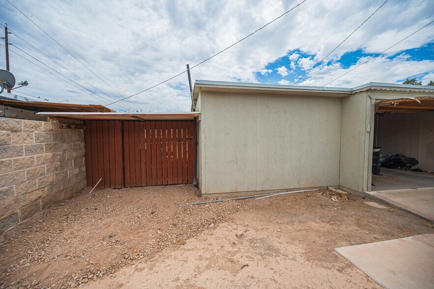 More Photos Of 5900 Cassedy Ln, Las Vegas Apartments For Sale